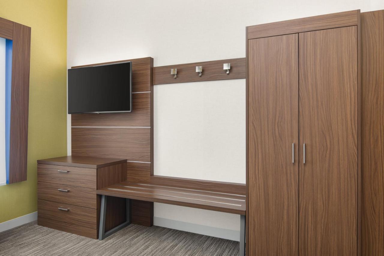 Holiday Inn Express Hotel & Suites Sacramento Airport Natomas, An Ihg Hotel Zimmer foto